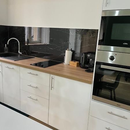 Appartement Luxe Jaune Saint-Etienne  Zewnętrze zdjęcie