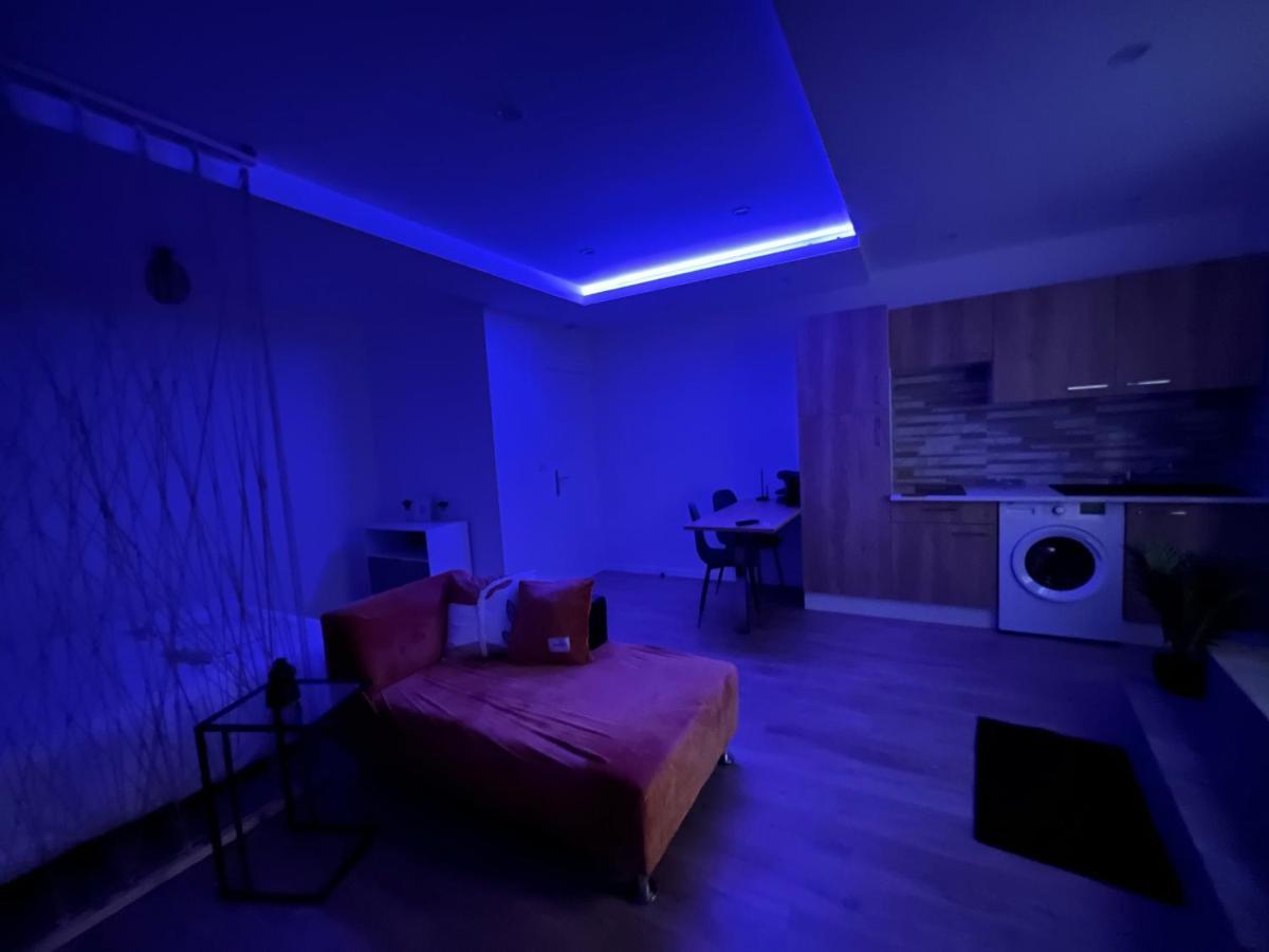 Appartement Luxe Jaune Saint-Etienne  Zewnętrze zdjęcie
