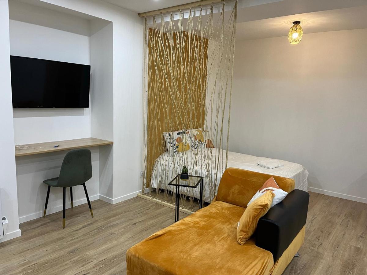 Appartement Luxe Jaune Saint-Etienne  Zewnętrze zdjęcie